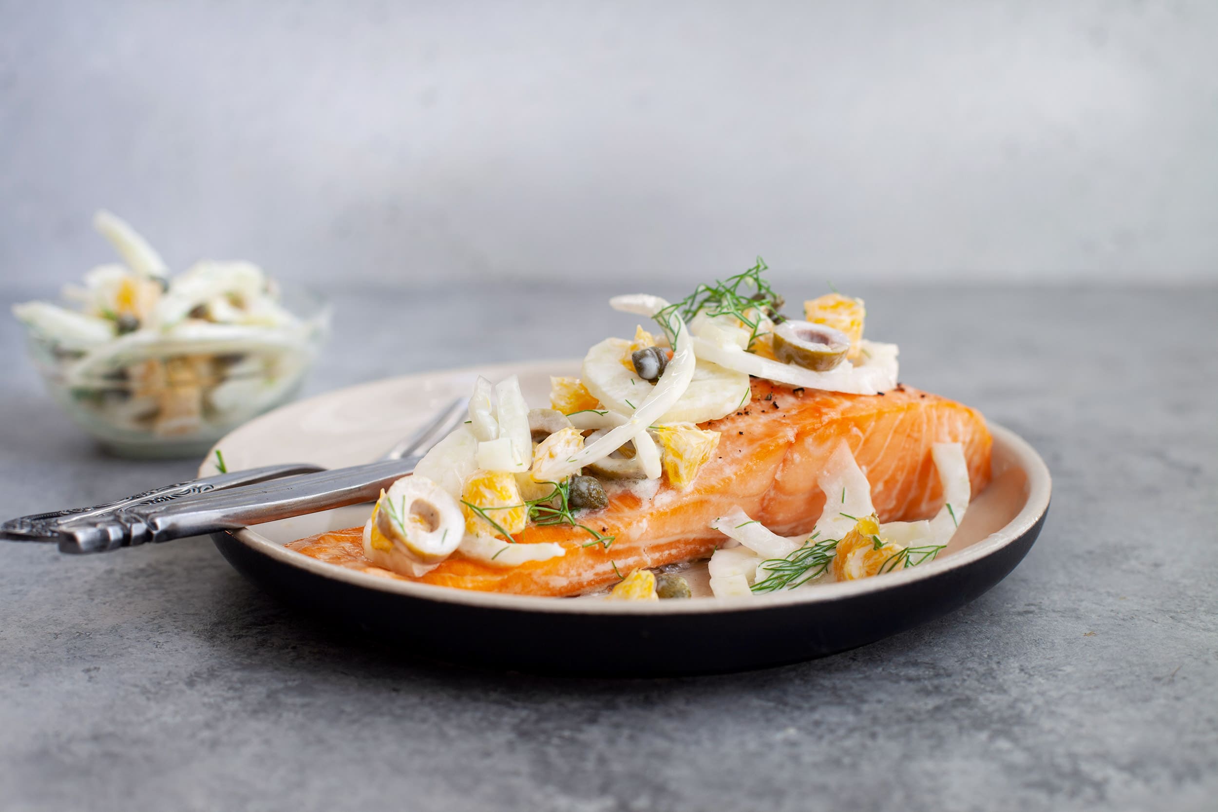 Salmon Steaks with Salsa | Québon