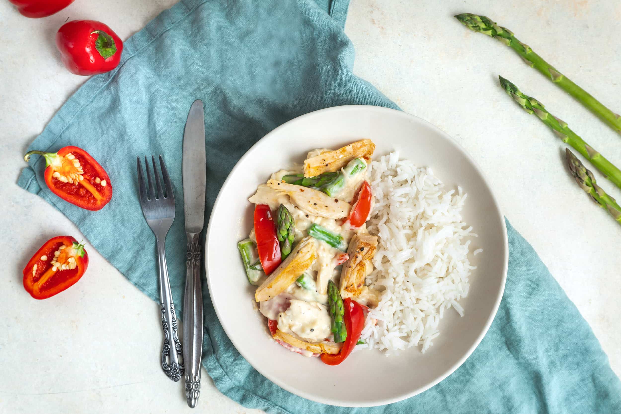 Creamy Chicken and Asparagus | Québon