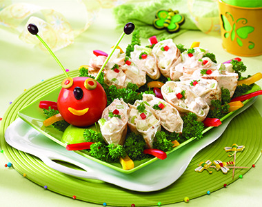 Leah’s Pita Caterpillar | Québon