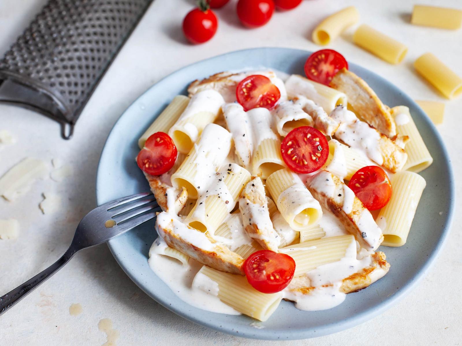 Rigatoni au poulet style Alfredo - Alfredo Chicken Rigatoni