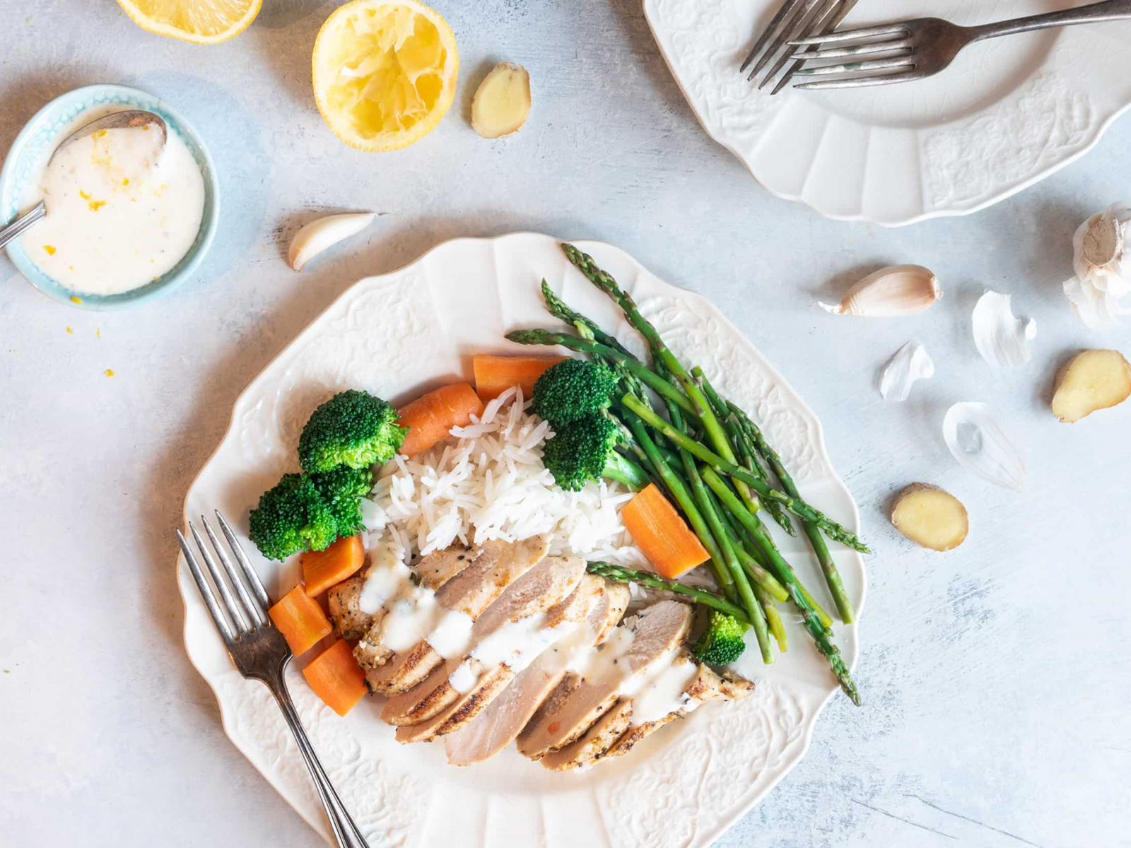 Poulet grillé, sauce à la crème au citron - Grilled Chicken With a Lemon Cream Sauce